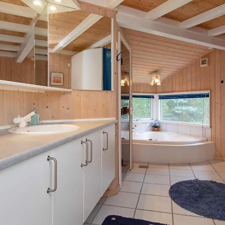 Luxury Oasis In Pot Strandby-by Traum Tjørneholm
