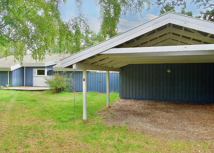 Luxury Oasis In Pot Strandby-by Traum *