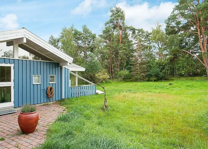 Дом отдыха Luxury Oasis In Pot Strandby-by Traum *