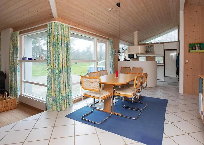 Дом отдыха Luxury Oasis In Pot Strandby-by Traum